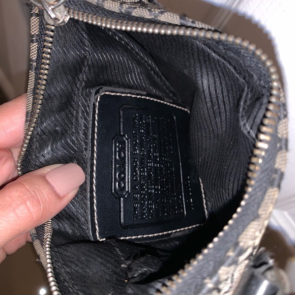 Authentic Coach Purse - Picture 3 of 4
